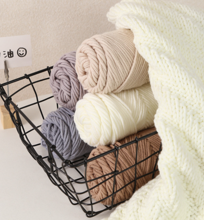 Milk cotton yarn