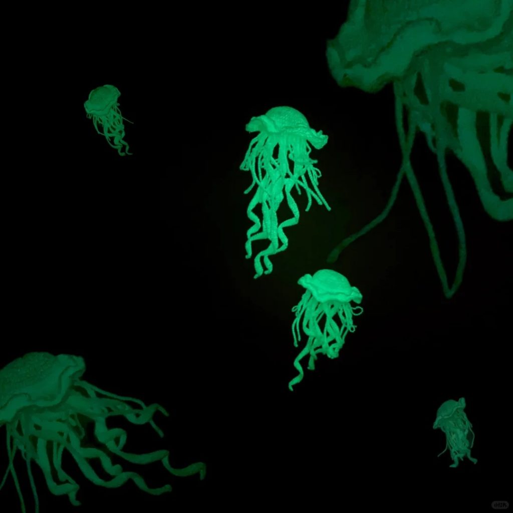 Luminous yarn
